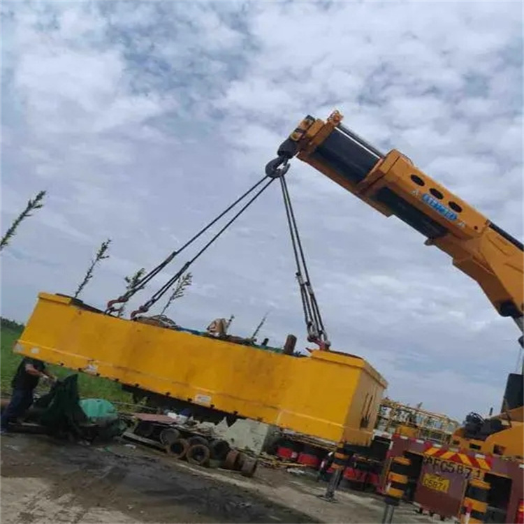 上思吊车吊集装箱需要多少钱